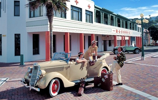 Napier Vintage Car Tour