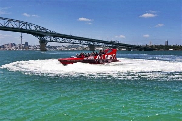 Auckland-Jet-Boat-Tours