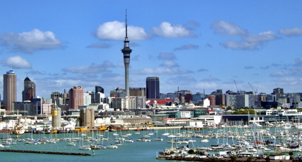 Pride-of-Auckland-Dinner-Cruise