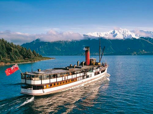 TSS-Earnslaw-with-Walter-Peak-Cruise