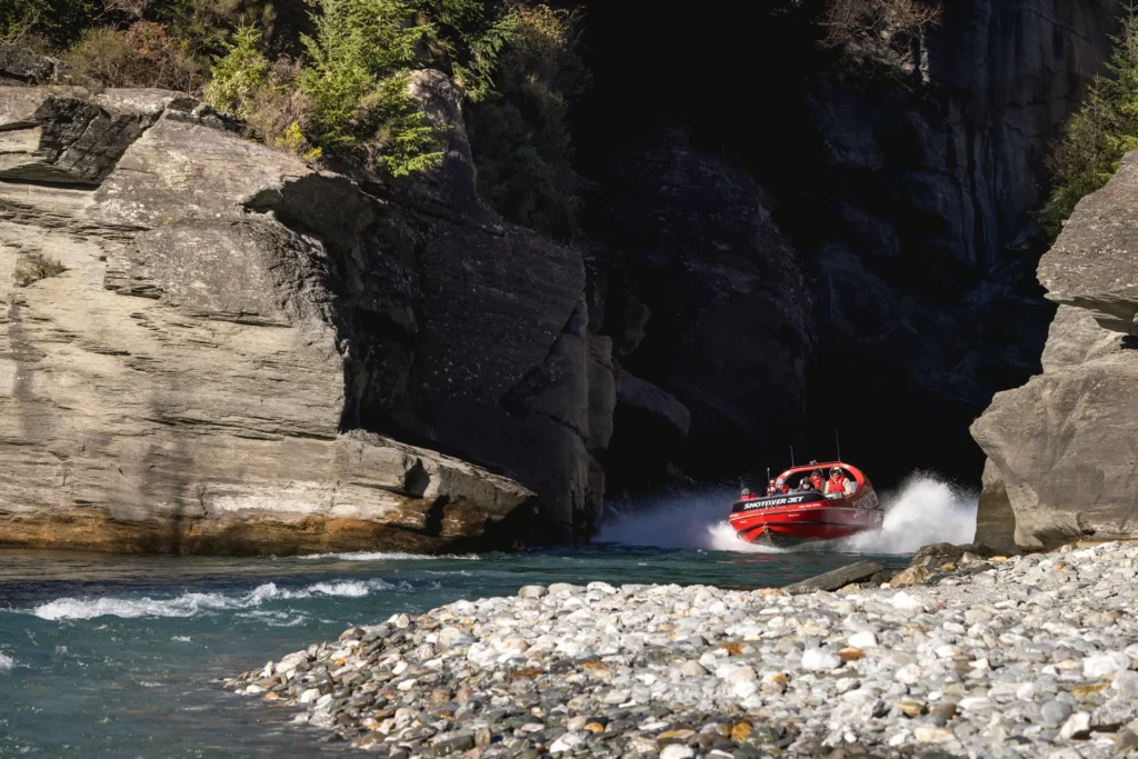 Adventure-Tours-shotover-river-queenstown