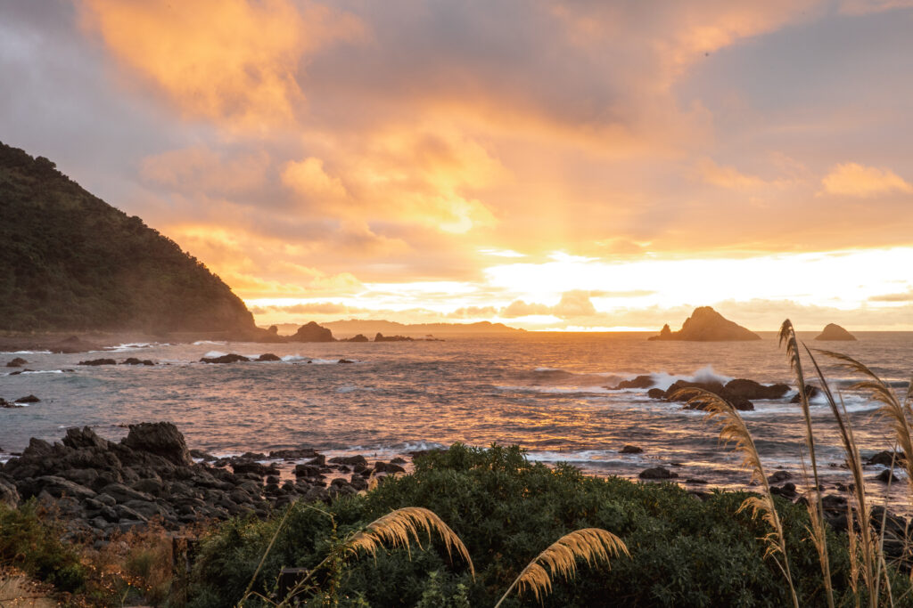 Kaikoura Hanmer Springs Coastal sunrise