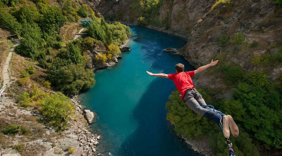 Adventure activities in New Zealand, Kawarau Bridge Bungy