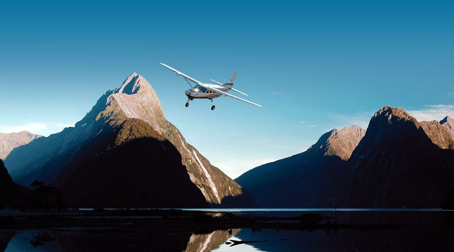 Milford Sound Fly Back to Queenstown