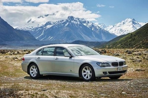 New-Zealand-Private-Touring-Sedan-2-seats