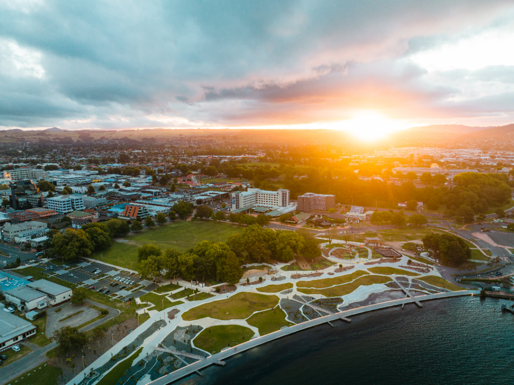 Lake Rotorua Lakefront at sunset, Private tours New Zealand_