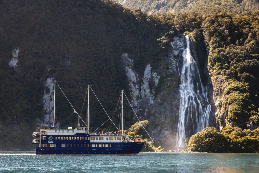 Milford Sound Cruise tour