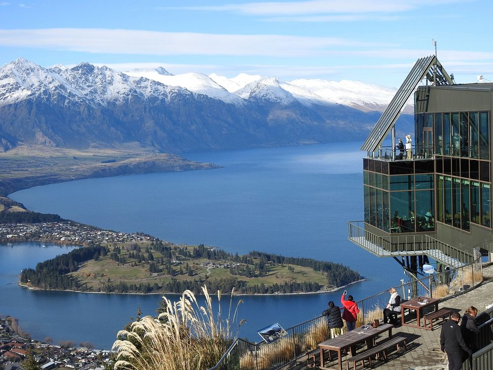 Queenstown Skyline Gondola with lake and mountain views