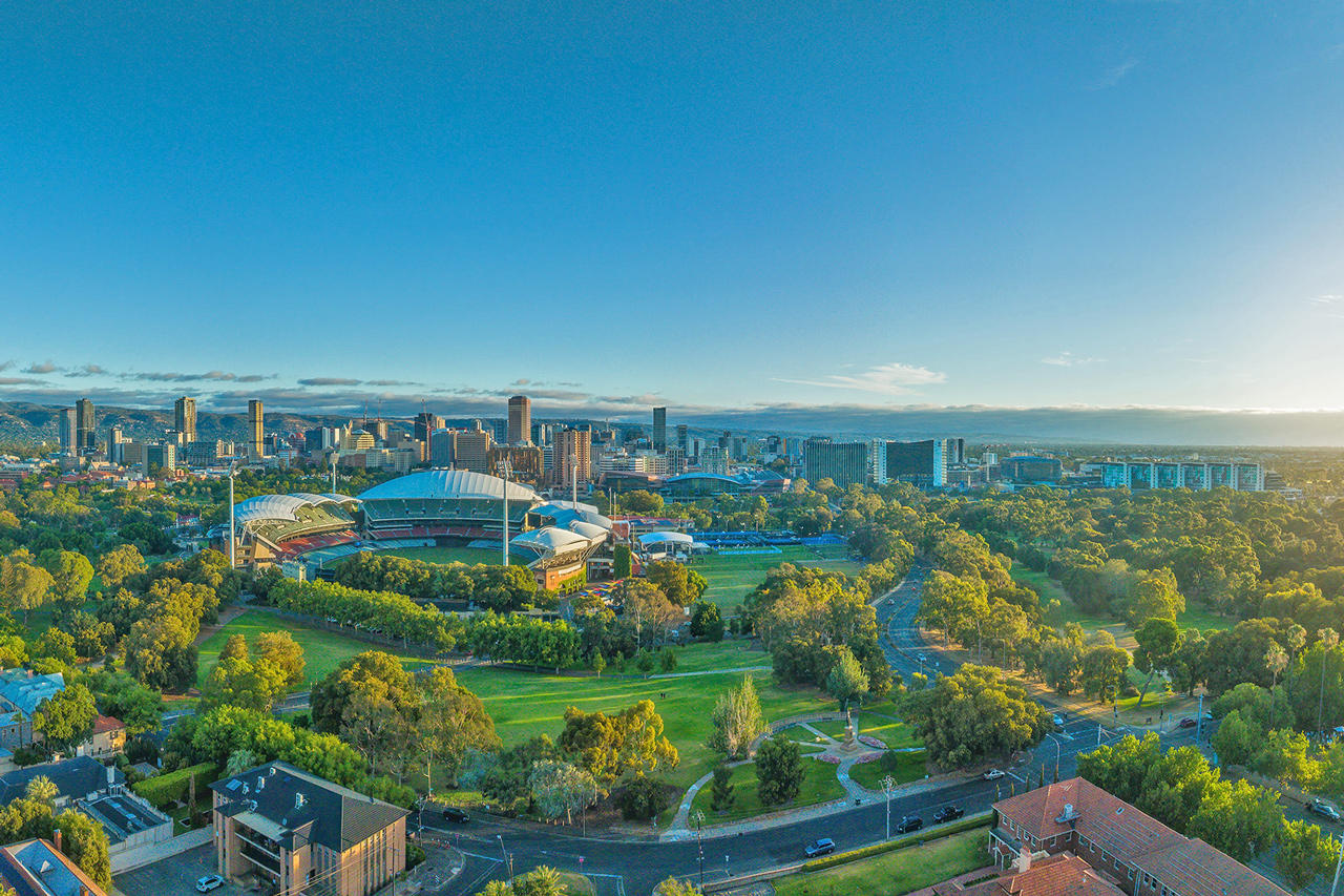 8 Day Flinders Ranges Tour: Adelaide and Barossa Valley