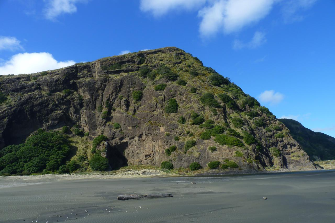 Waitakere Ranges, Karekare Beach