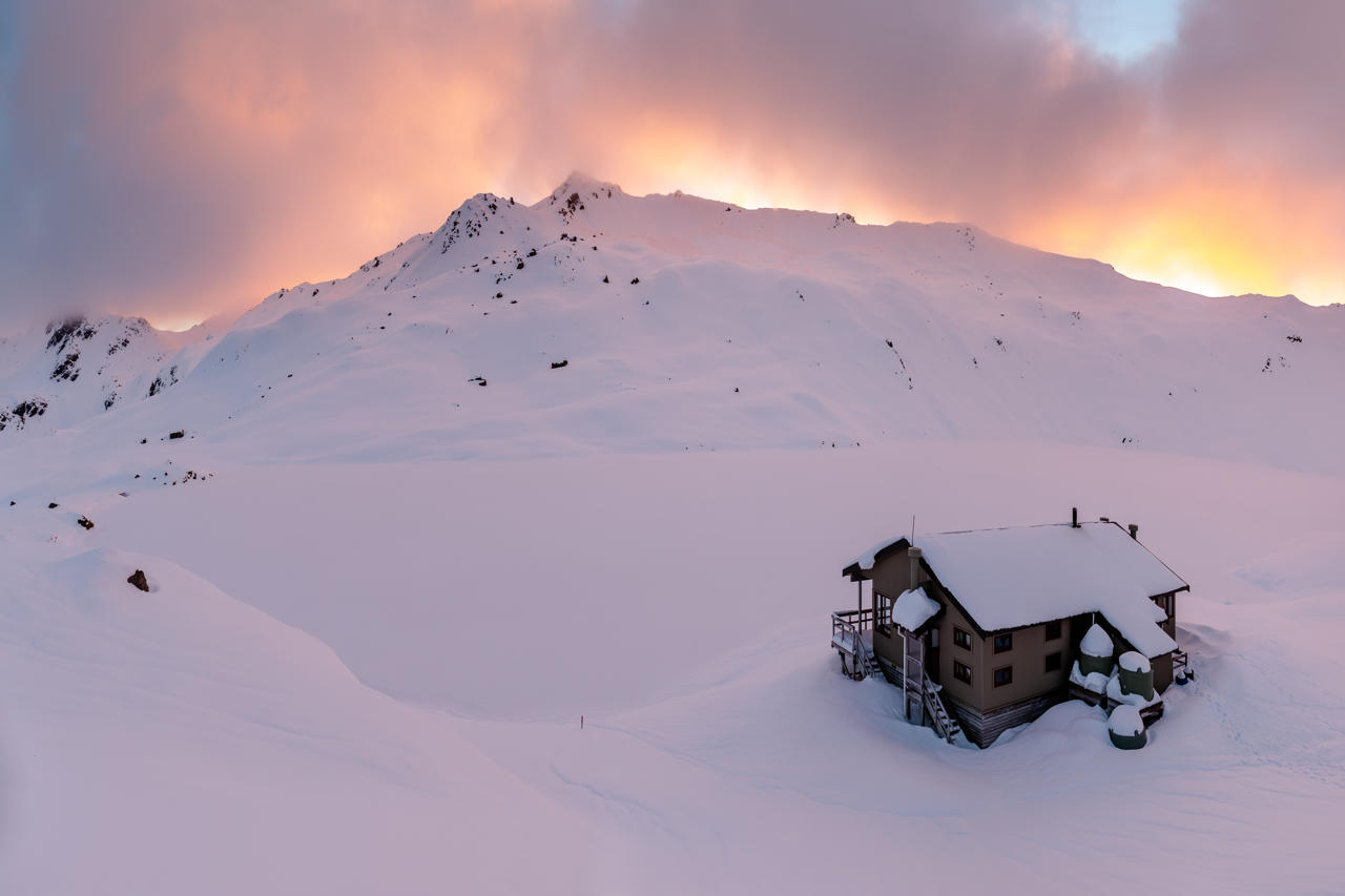Angelus Hut, Nelson Lakes National Park, winter tours New Zealand