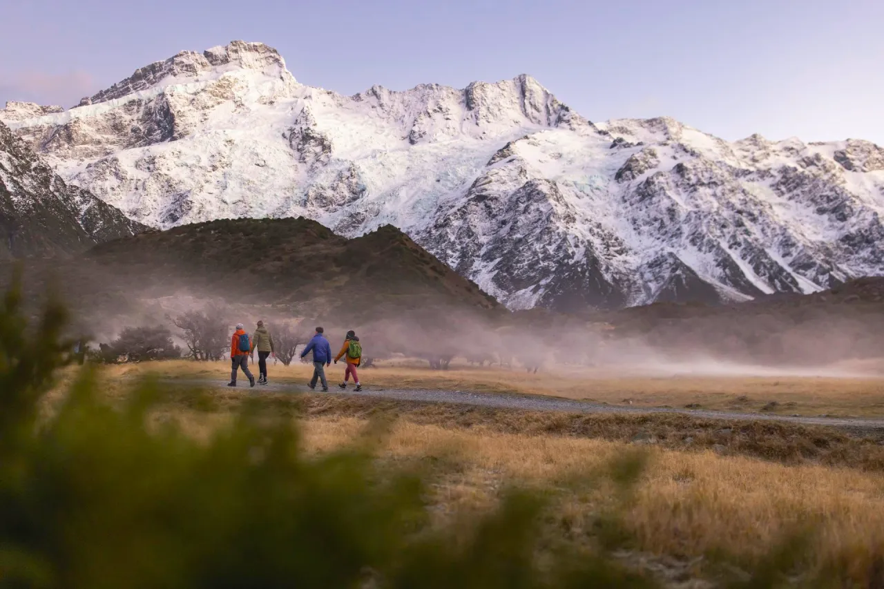 Hooker-valley-track-aorakimount-cook-national-park