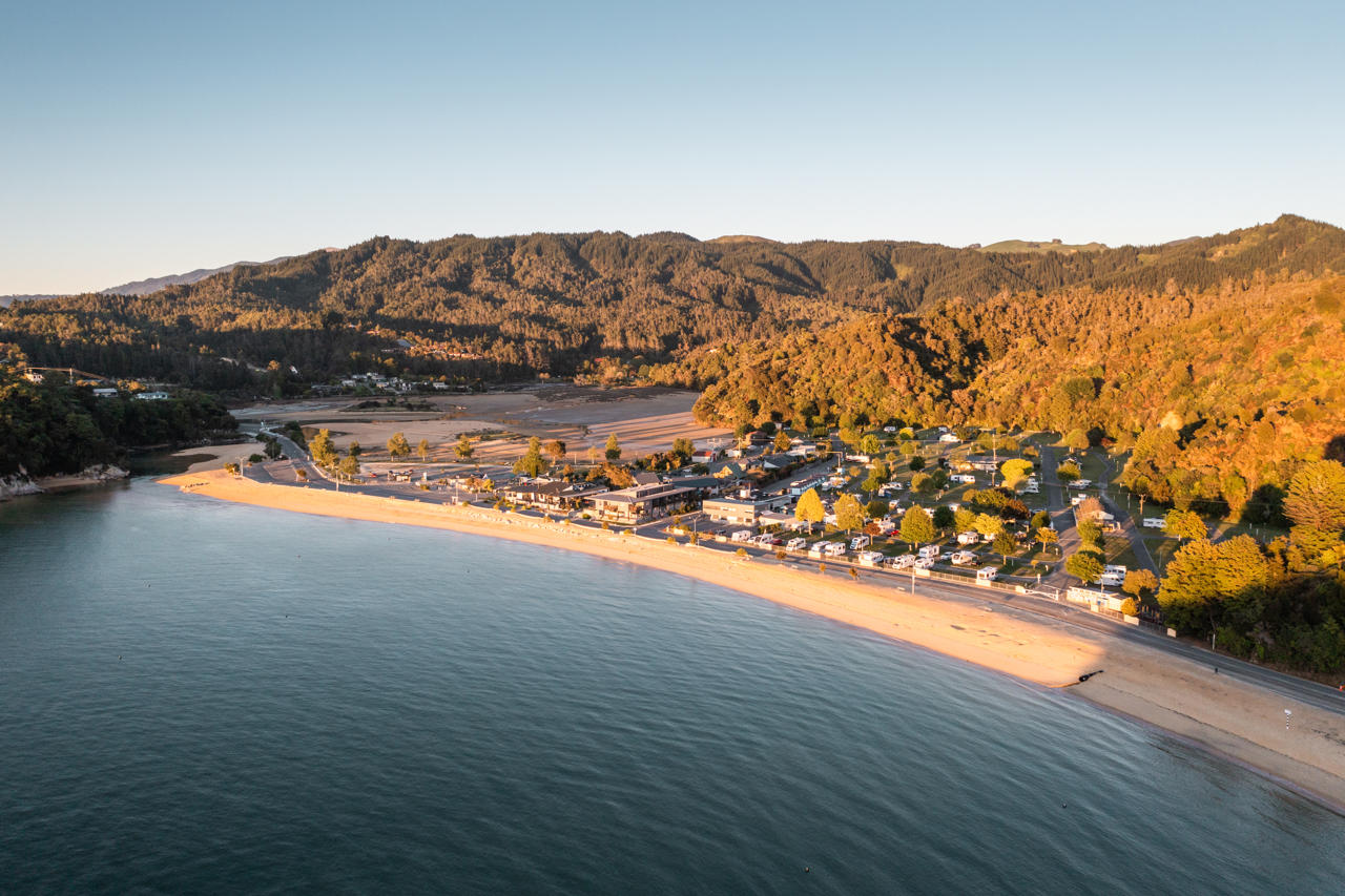 Kaiteriteri beach from above