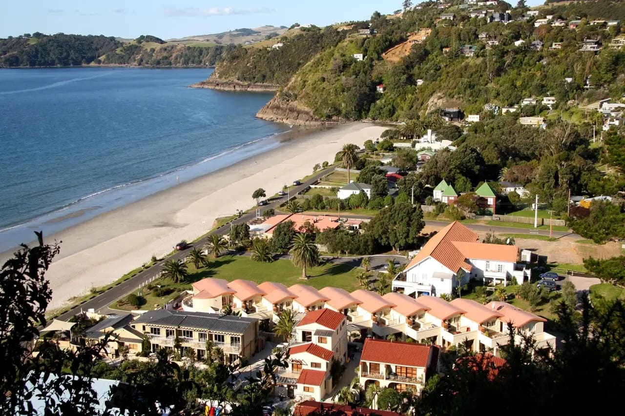 Onetangi Beach