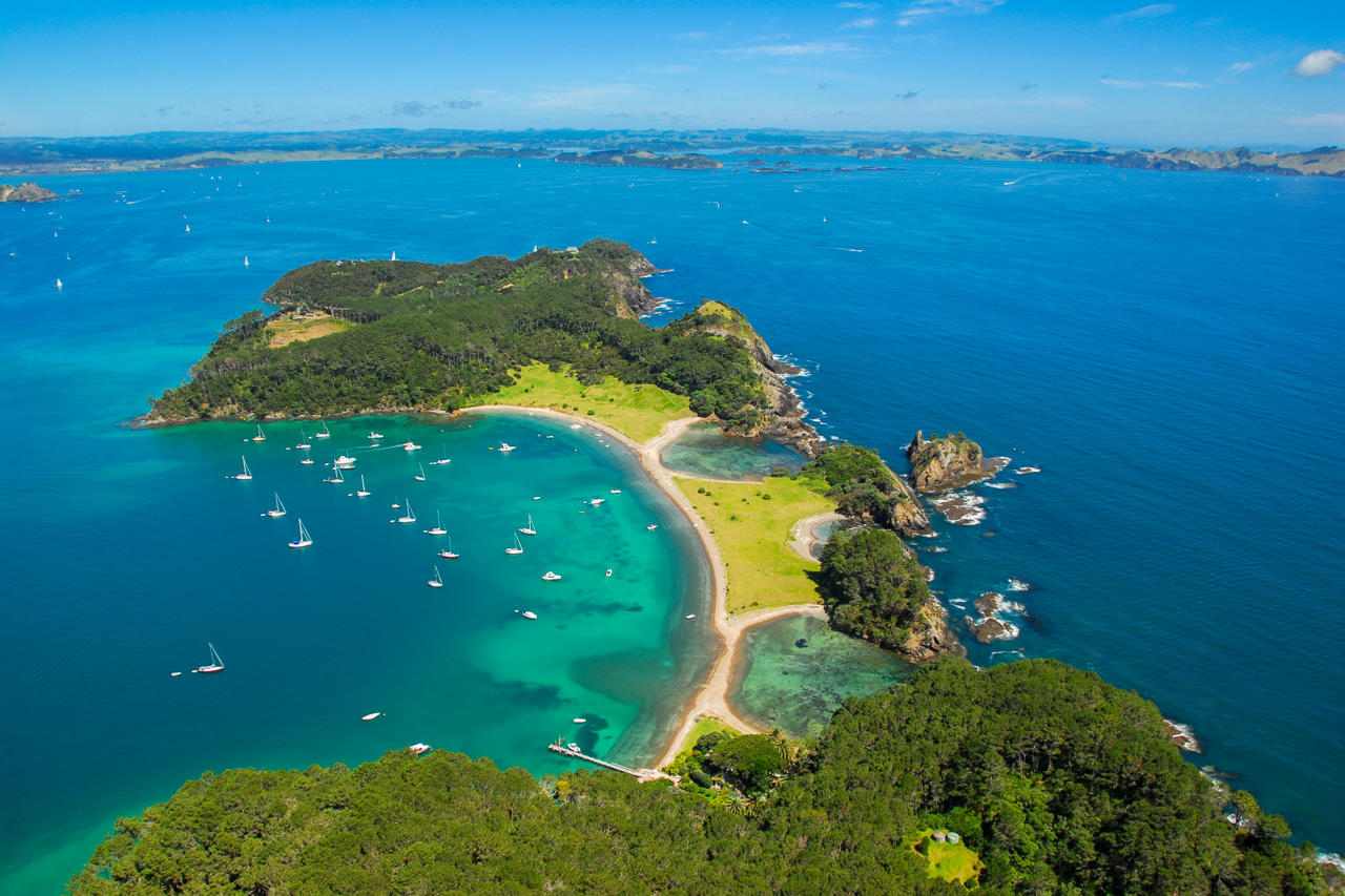 18 Day New Zealand Tour for Young Adults: North to South Discovery