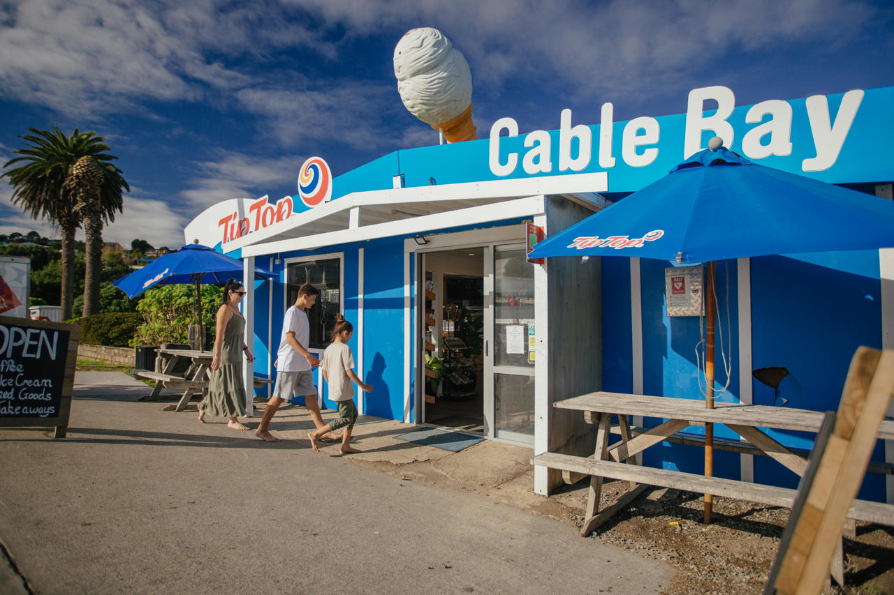 The iconic Cable Bay Store in Doubtless Bay