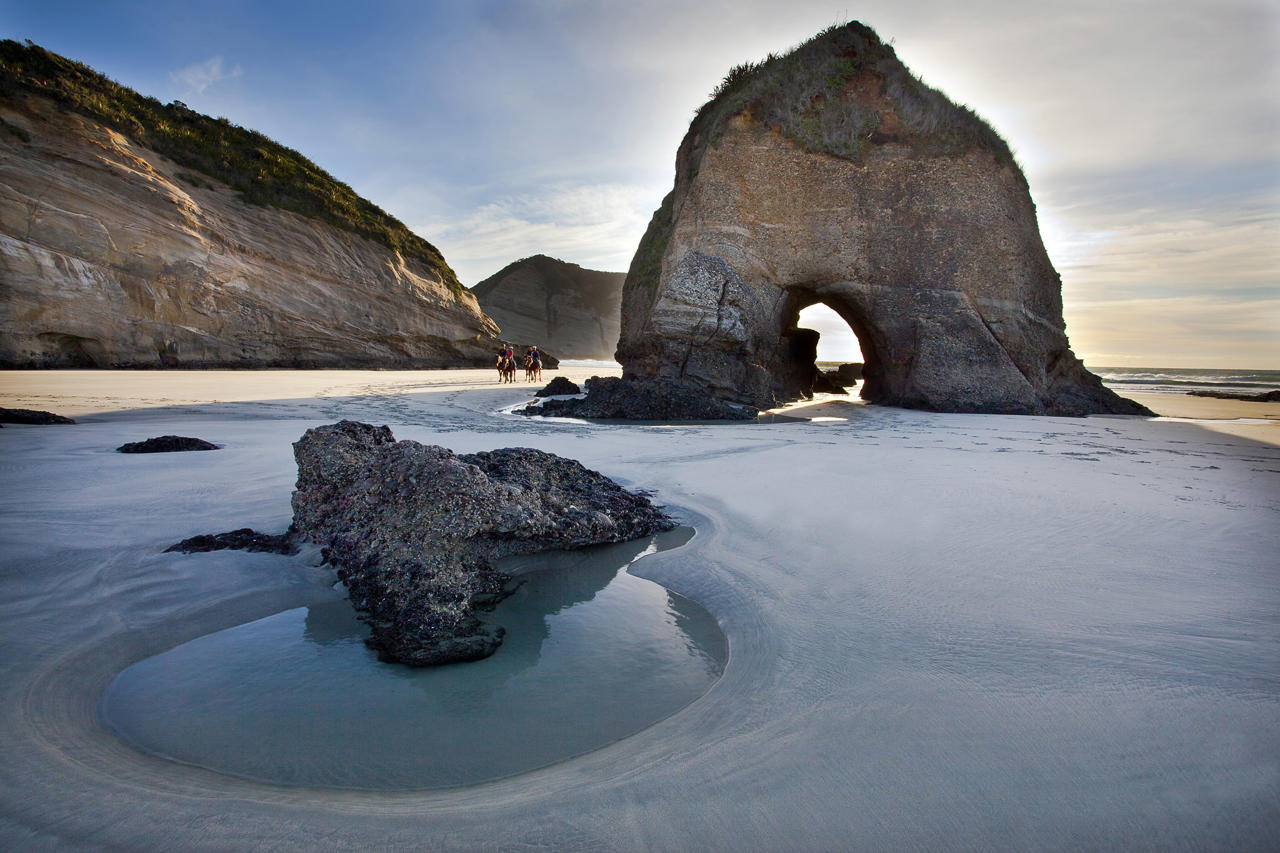 Wharariki beach